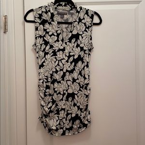 A Pea in the Pod Maternity Sleeveless blouse